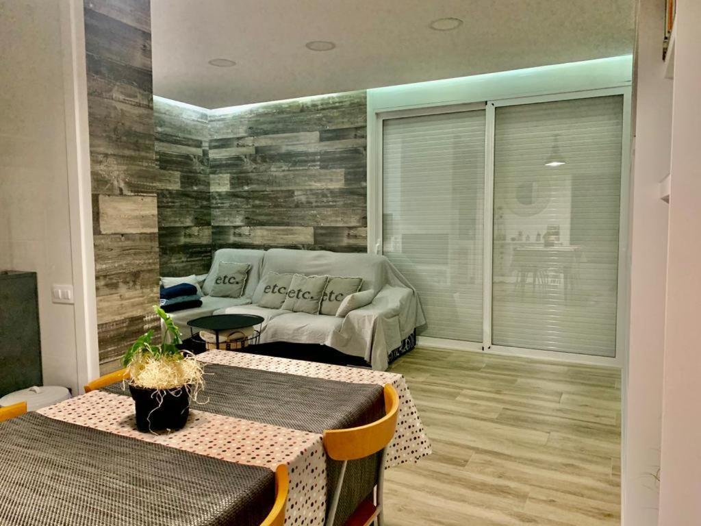 Lovely House Near The Beach كالافيل المظهر الخارجي الصورة