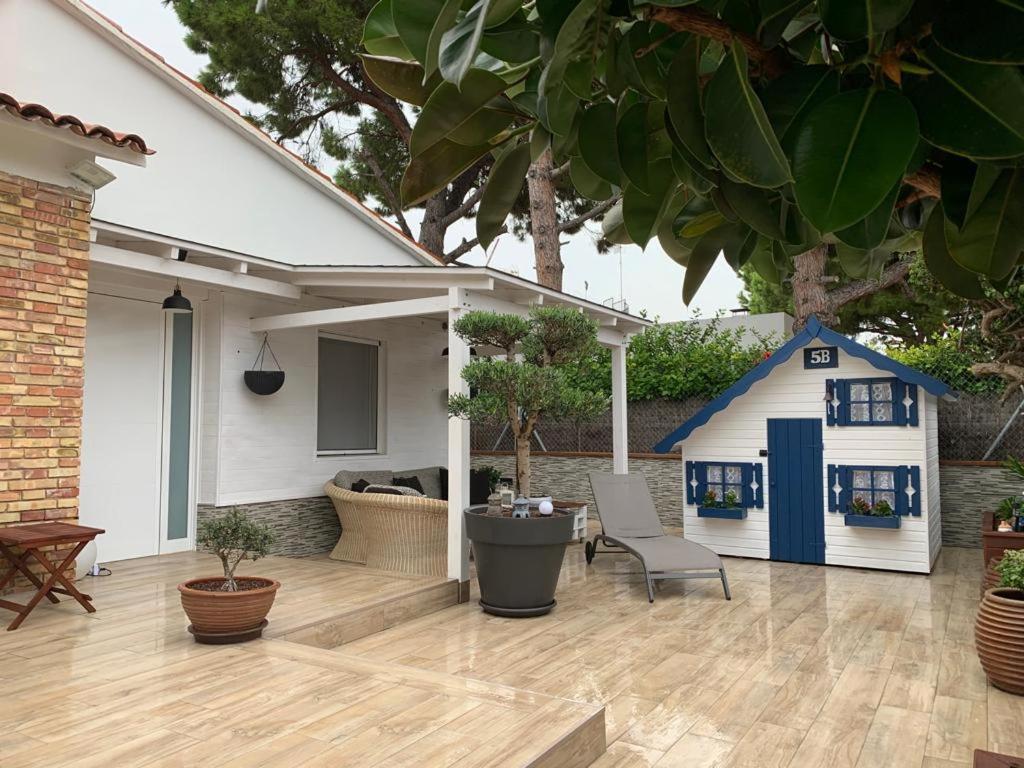 Lovely House Near The Beach كالافيل المظهر الخارجي الصورة